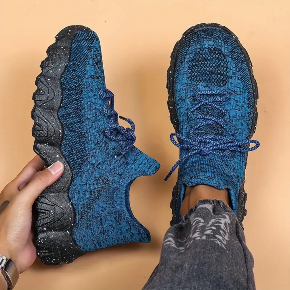 Blue Knit Orthopedic Sneakers Chunky Speckled Sole Size 11/45